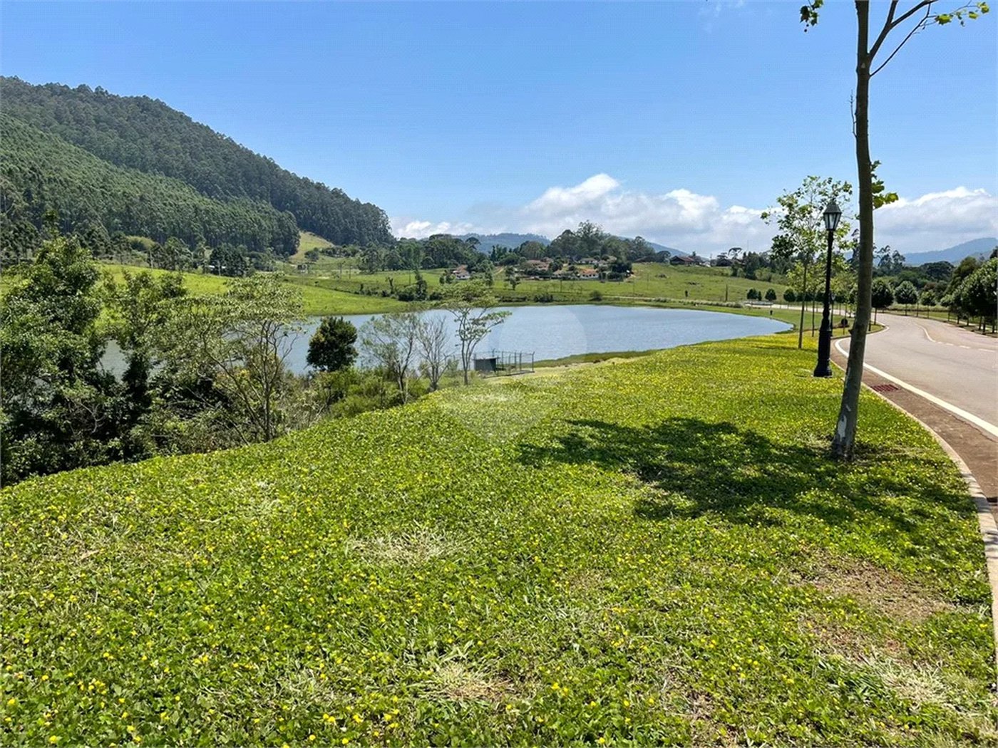 Terreno alto padrão à venda em Condomínio Serras Altas Poços de Caldas MG