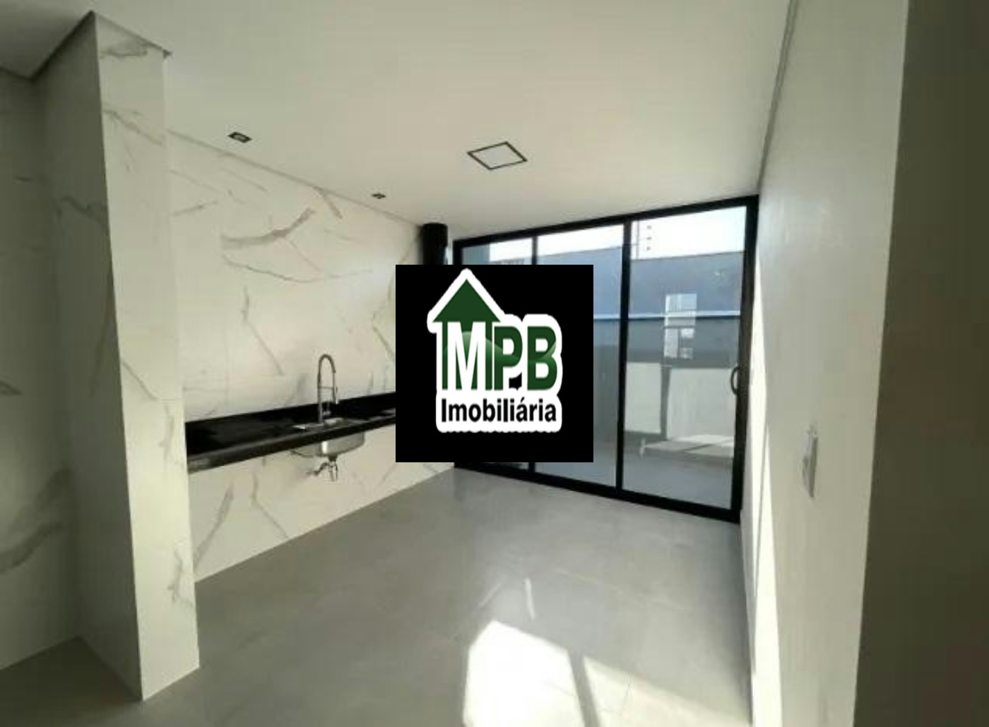 Casa à venda com 3 quartos, sendo 2 suítes, no condomínio Residencial Jardim Sorocaba, Sorocaba - SP