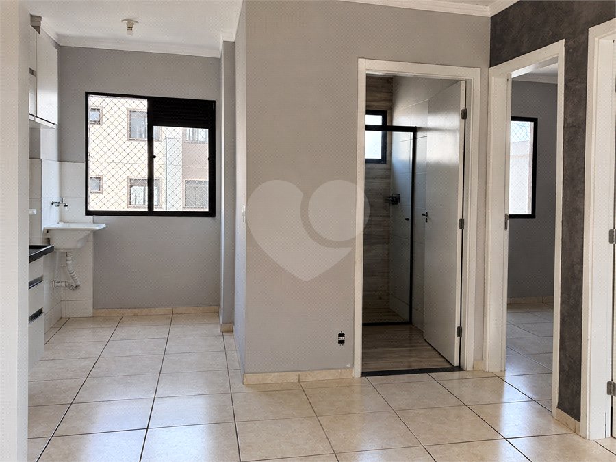 Apartamento à venda com 2 quartos no Centro, Votorantim, SP