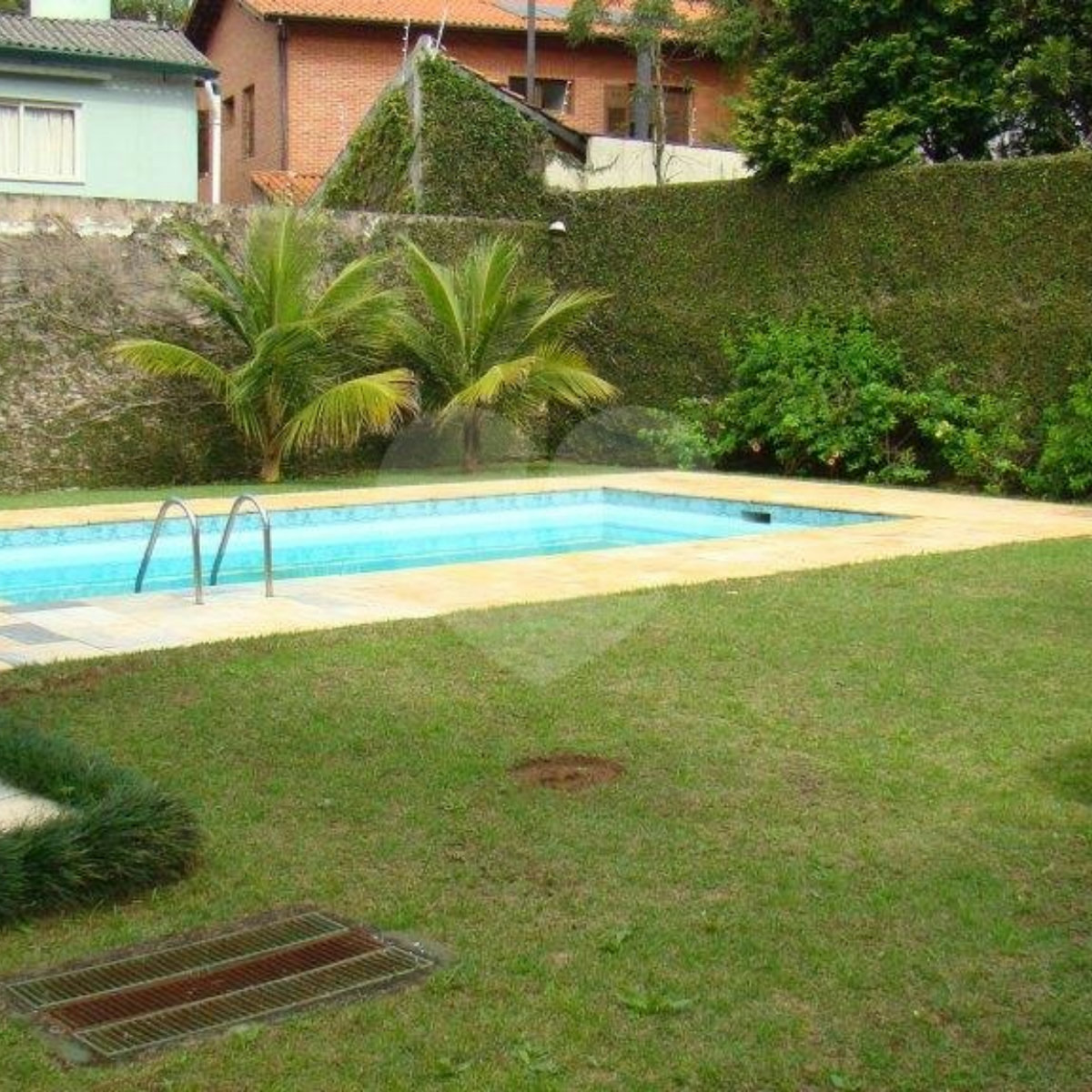 Sobrado à venda com 4 quartos, sendo 2 suítes,  em Alto da Boa Vista, São Paulo, SP
