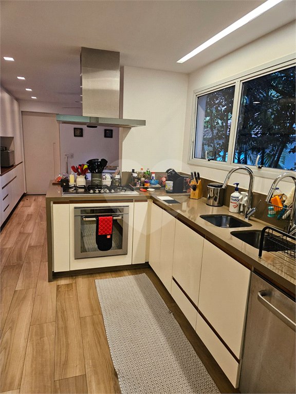 Apartamento à venda com 3 suítes em Indianópolis, São Paulo, SP