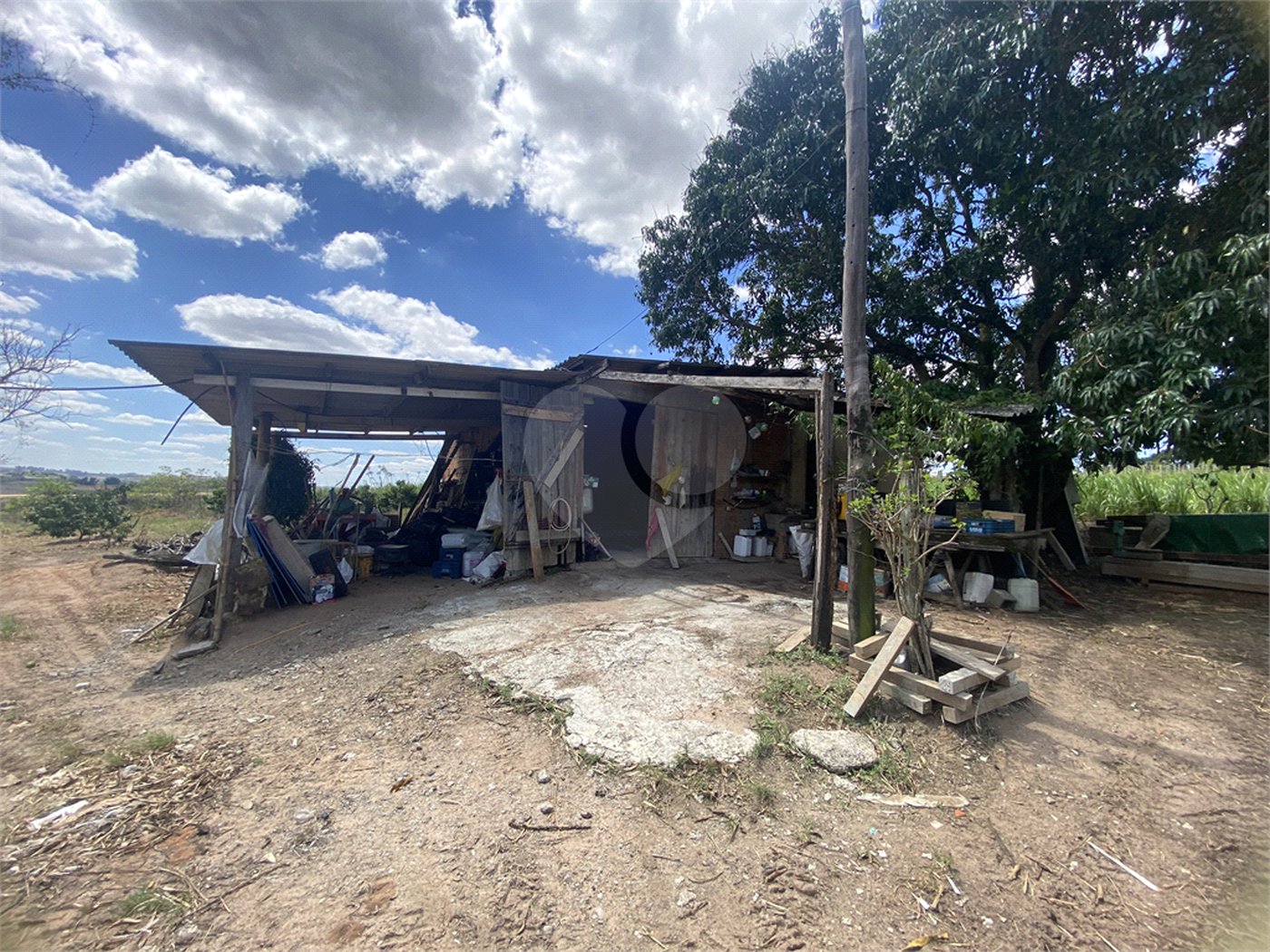 Sítio à venda com 3 quartos, sendo 1 suíte, em Loteamento Vila Central, Elias Fausto, SP