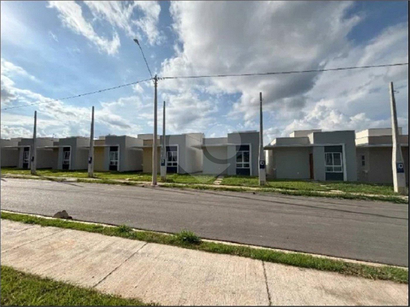 Casa à venda com 2 quartos no condomínio Villa Magari, Sorocaba - SP