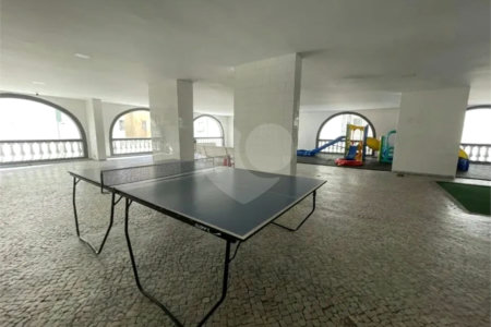 Apartamento à venda com 4 quartos, sendo 1 suíte, em Lagoa, Rio de Janeiro, RJ