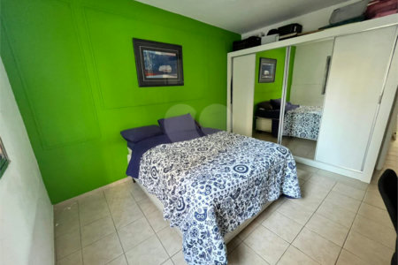 Sobrado à venda com 2 quartos em Santa Teresinha, São Paulo, SP