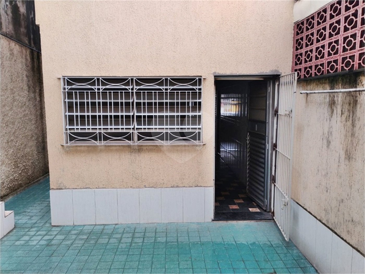Sobrado à venda com 2 quartos em Vila Nivi, São Paulo, SP