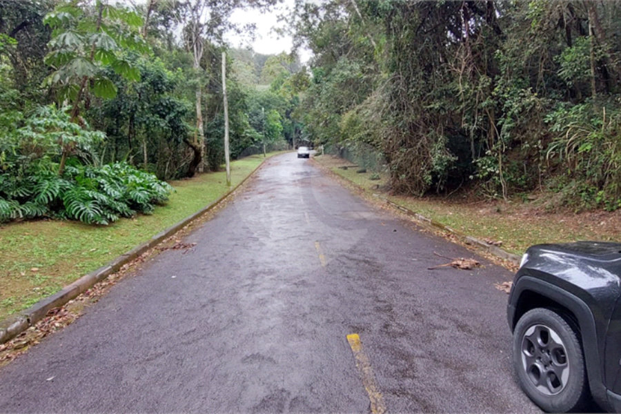 Terreno à venda no condomínio Alpes da Cantareira, Mairiporã - SP