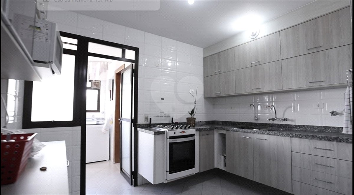 Apartamento à venda ou para alugar com 4 quartos, sendo 2 suítes, em Santana, São Paulo, SP