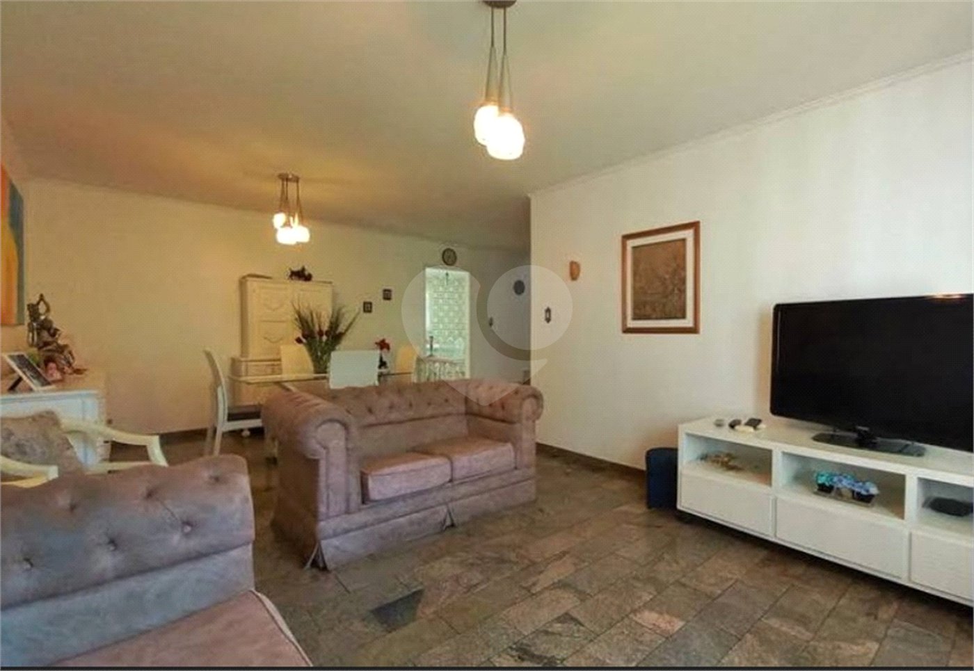 Sobrado à venda 241m² na Vila Mariana 04 dormitórios, 01 suíte e 03 vagas.