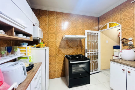 Casa à venda com 4 quartos, sendo 1 suíte, em Campo Grande, Rio de Janeiro, RJ