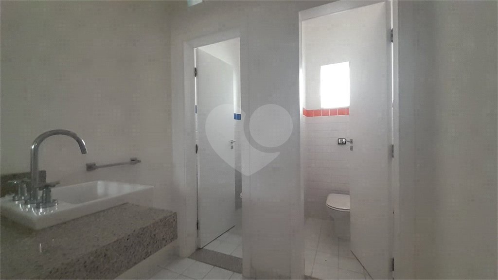 Sobrado à venda com 6 quartos, sendo 5 suítes, no Centro, São Bernardo do Campo, SP
