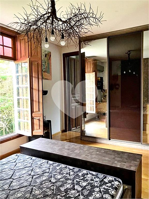 Casa à venda com 4 suítes no condomínio Sausalito, Mairiporã - SP
