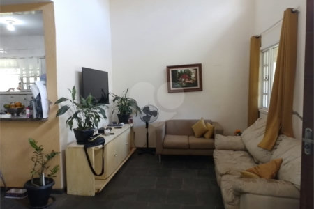 Sítio à venda com 4 quartos, sendo 3 suítes, em Caxito, Maricá, RJ