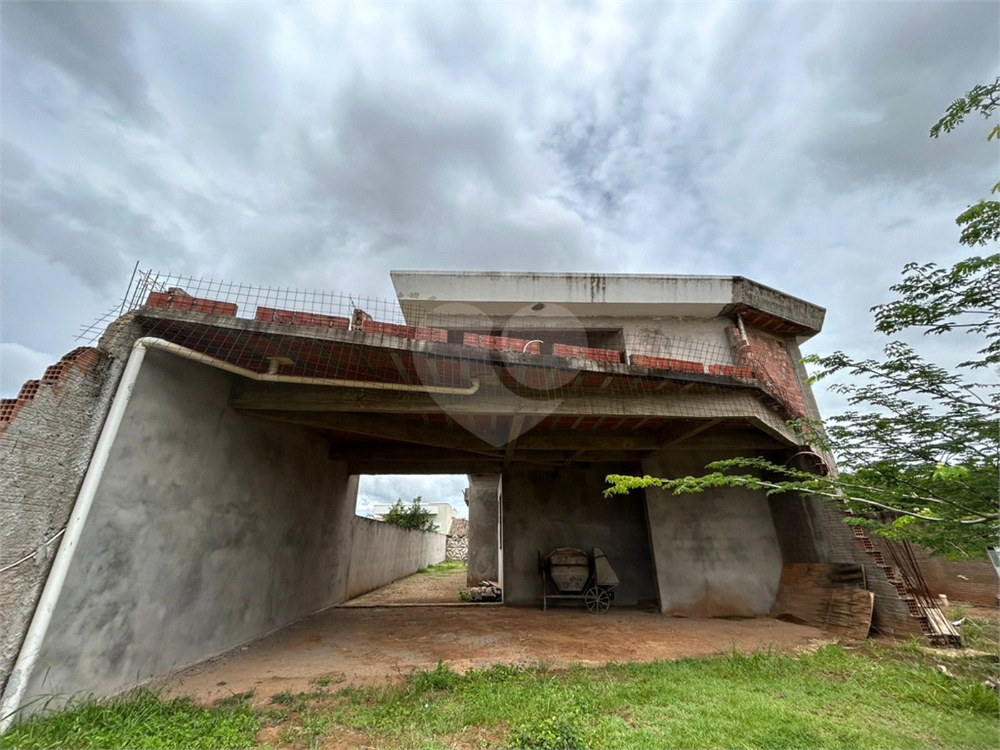 Casa à Venda de 3 dormitórios no condomínio damha II em São Carlos,