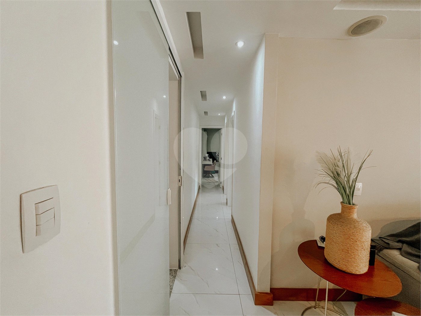 Apartamento à venda com 3 quartos, sendo 1 suíte, em Campo Grande, Rio de Janeiro, RJ