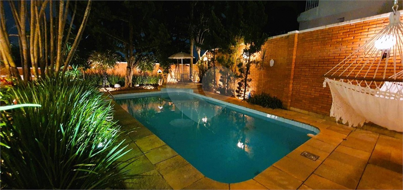 Casa à venda com 5 suítes em Jardim Leonor, São Paulo, SP
