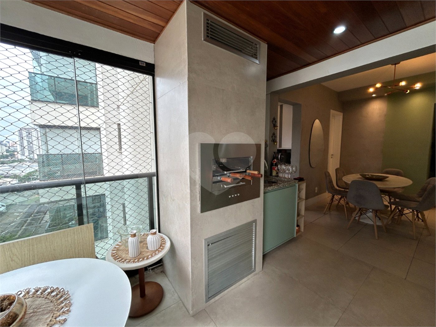 Apartamento à venda com 2 quartos, sendo 1 suíte,  em Jardim Caravelas, São Paulo, SP