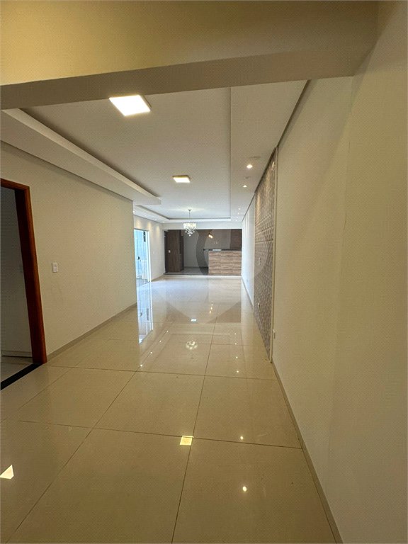 Casa à venda com 3 quartos, sendo 1 suíte,  em Jardim Estoril, Ponta Porã, MS