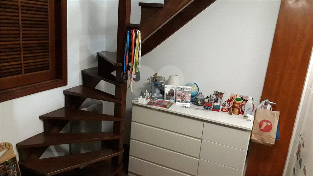 Casa à venda com 3 quartos, sendo 1 suíte, no condomínio Barbará Ii, São Paulo - SP