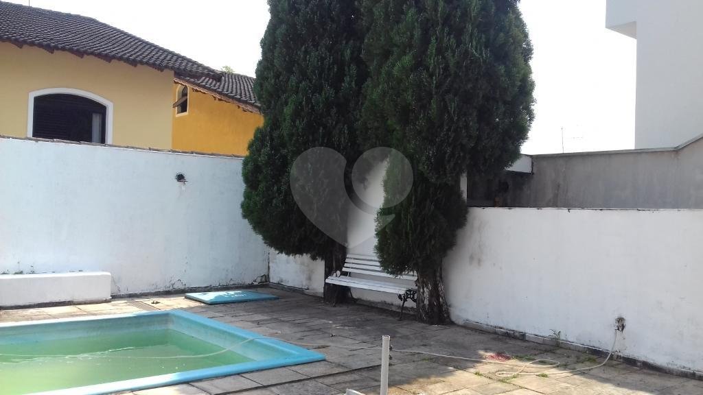 Sobrado à venda com 4 quartos, sendo 2 suítes, em City Recanto Anastácio, São Paulo, SP