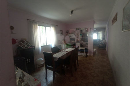 Sobrado à venda com 4 quartos, sendo 1 suíte, em Jardim Marisa, São Paulo, SP