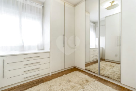 Apartamento à venda com 4 quartos, sendo 3 suítes,  em Real Parque, São Paulo, SP