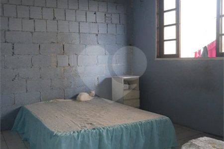 Sobrado à venda com 3 quartos, sendo 2 suítes,  em Jardim Marica, Mogi das Cruzes, SP