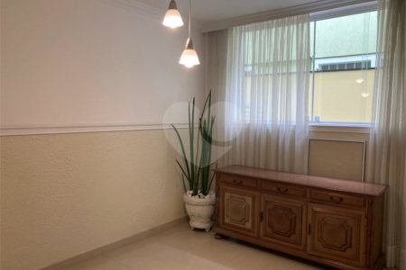 Casa para alugar com 3 quartos, sendo 1 suíte, em Santo Amaro, São Paulo, SP