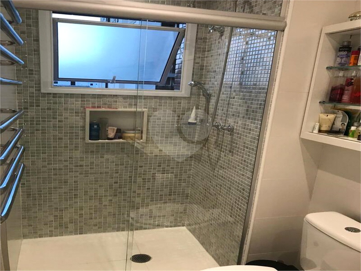Apartamento para alugar com 1 suíte em Indianópolis, São Paulo, SP