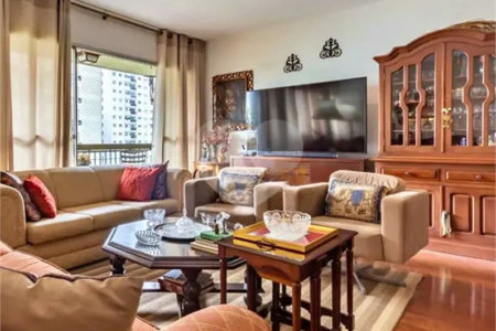 Apartamento à venda com 3 quartos, sendo 1 suíte, em Vila Andrade, São Paulo, SP