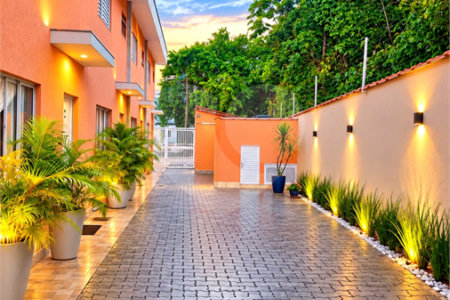 Casa à venda com 2 suítes no condomínio Cristal de Maitinga 1, Bertioga - SP