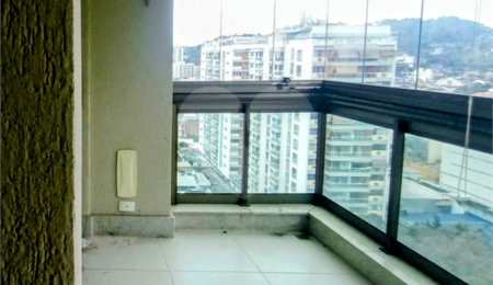 Apartamento para alugar com 3 quartos, sendo 1 suíte,  em Rio Comprido, Rio de Janeiro, RJ