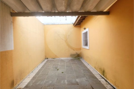 Casa à venda com 3 quartos, sendo 1 suíte, em Vila Vitório Mazzei, São Paulo, SP
