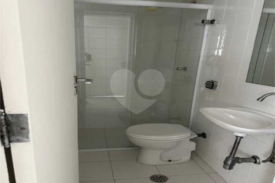 Apartamento à venda com 3 quartos, sendo 1 suíte, em Vila Mariana, São Paulo, SP