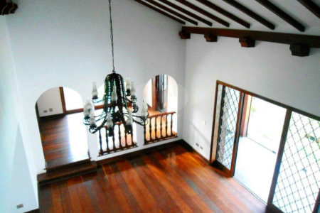 Casa Térrea à venda ou para alugar com 4 quartos, sendo 3 suítes, em Alto da Boa Vista, São Paulo, SP
