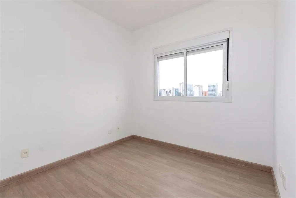 Apartamento à venda com 2 suítes em Vila Cordeiro, São Paulo, SP
