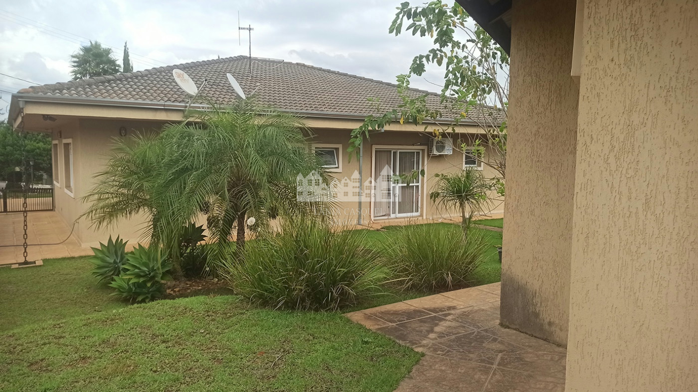 Casa à venda com 3 quartos, sendo 1 suíte, no condomínio Serra da Estrela, Atibaia - SP
