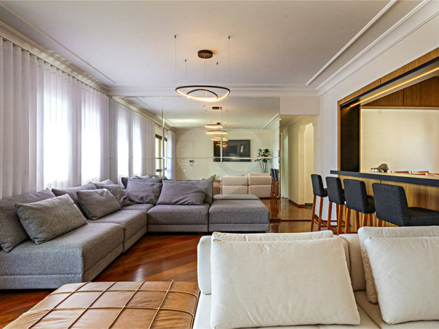 Apartamento à venda com 4 quartos, sendo 3 suítes,  em Morumbi, São Paulo, SP