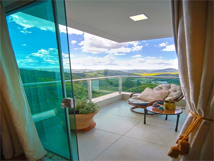 Casa à venda com 5 suítes em Jardim Mirante das Estâncias, Águas de Lindóia, SP