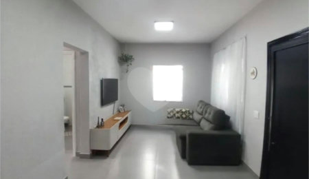 Casa à venda com 3 quartos, sendo 1 suíte, em Jardim Wanel Ville V, Sorocaba, SP