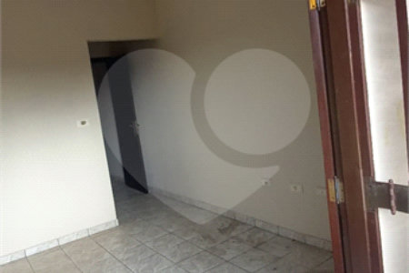 Casa à venda com 3 quartos, sendo 1 suíte, em Bosque dos Eucaliptos, São José dos Campos, SP