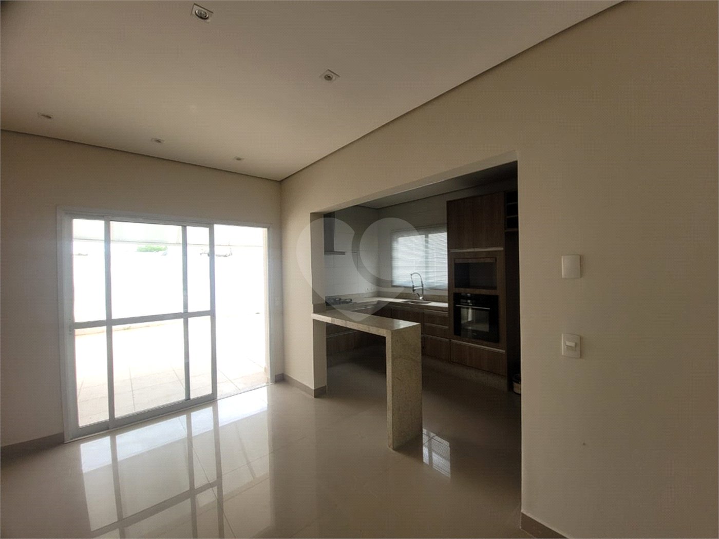 Casa à venda com 3 suítes no condomínio Horto Florestal II, Sorocaba - SP