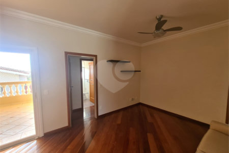 Casa à venda com 3 suítes no condomínio Vinhas da Vista Alegre - Lado Sede, Vinhedo - SP