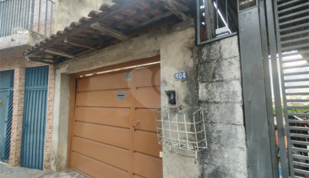 Sobrado à venda com 3 quartos no Brasilândia, São Paulo, SP