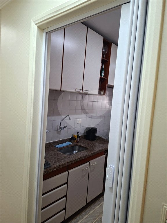 Apartamento à venda com 2 quartos em Parque Maria Domitila, São Paulo, SP