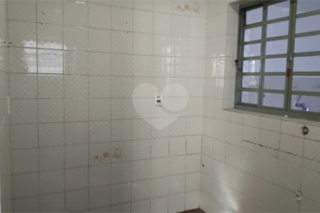 Sobrado à venda com 3 quartos, sendo 1 suíte, em Jardim Bonfiglioli, São Paulo, SP