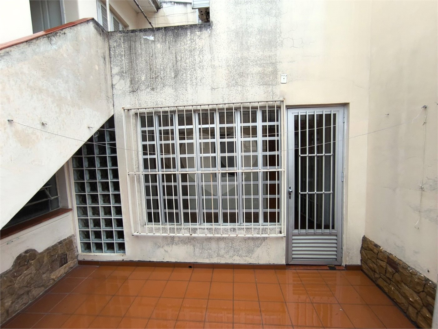 Sobrado à venda com 5 quartos, sendo 1 suíte, em Jardim Trussardi, São Paulo, SP