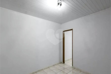 Casa à venda com 4 quartos, sendo 2 suítes, em Jardim Coimbra, São Paulo, SP