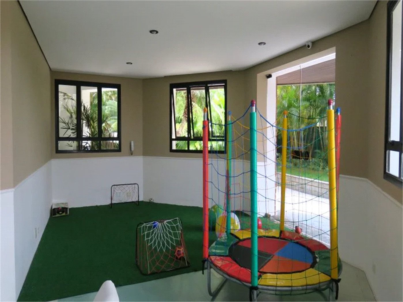 Apartamento à venda com 3 quartos, sendo 2 suítes, em Jardim Parque Morumbi, São Paulo, SP