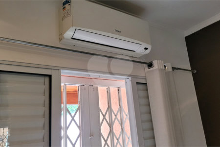 Sobrado à venda com 3 quartos, sendo 1 suíte, em Vila Romana, São Paulo, SP